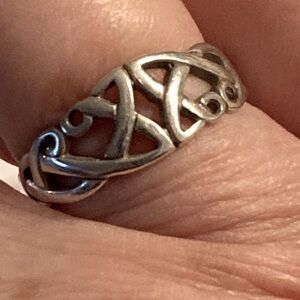 Solvar Irish Silver Celtic Ring, size 7
